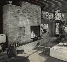 Dedicación a una chimenea